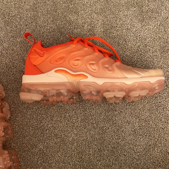 Nike Air VaporMax Plus - Size Woman’s 8 - Picture 3 of 3